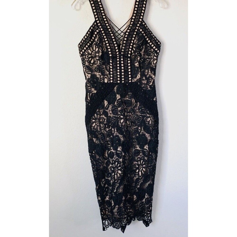 Harlyn Black Embroidered Lace Midi Dress Sz M NWT